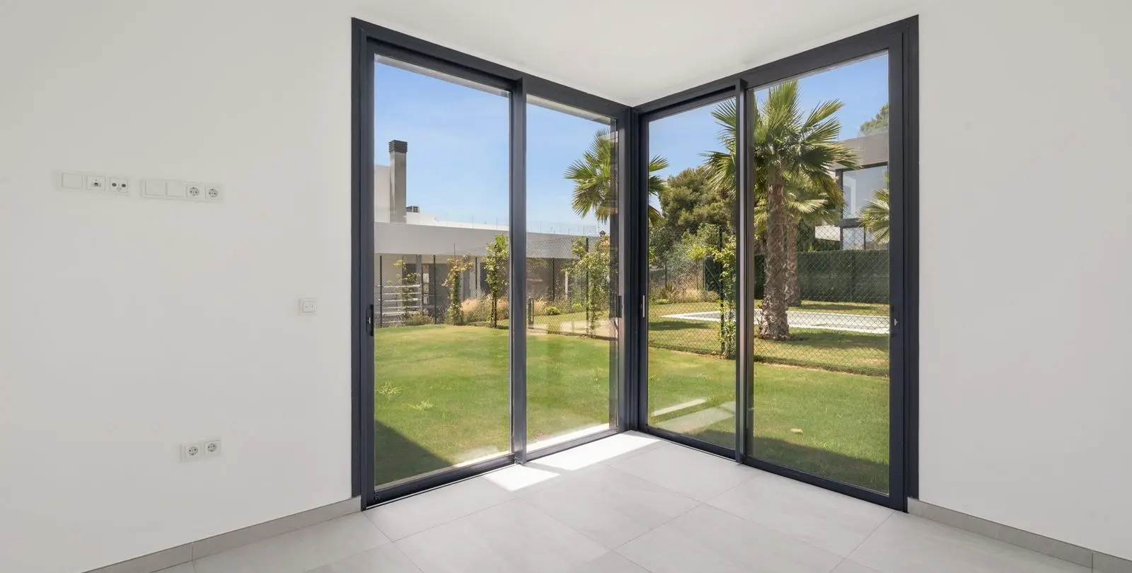 Venta de casa pareada en Río Real 6