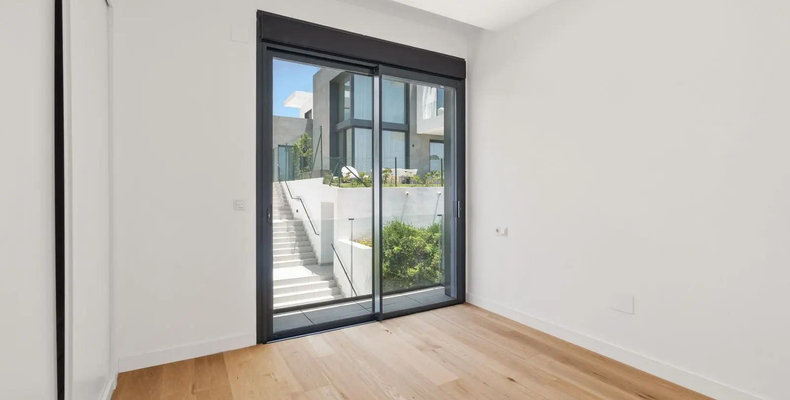 Venta de casa pareada en Río Real 10