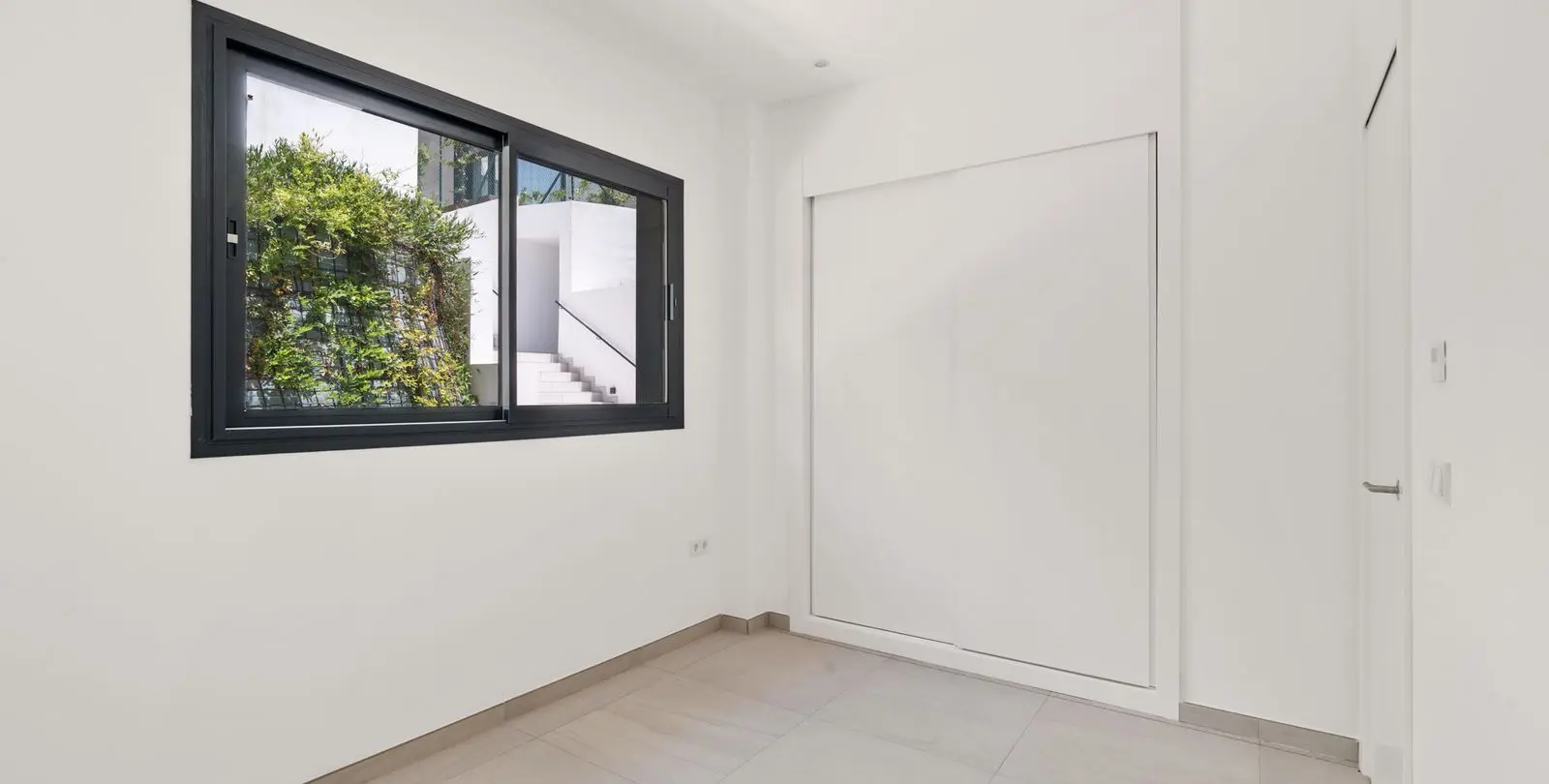 Venta de casa pareada en Río Real 13