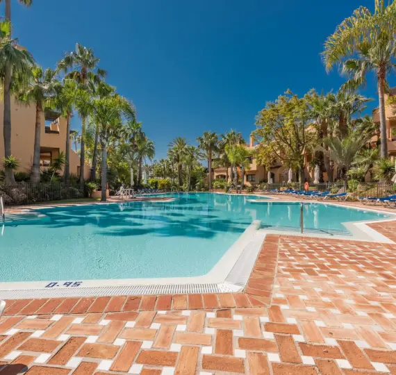 Venta de ático en San Pedro de Alcántara