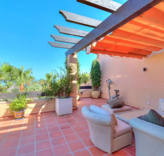 Venta de ático en San Pedro de Alcántara