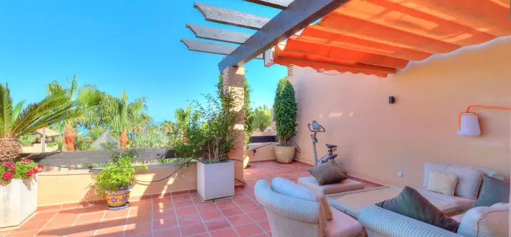 Venta de ático en San Pedro de Alcántara 3