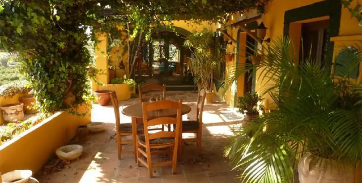 Venta de villa independiente en Estepona 4