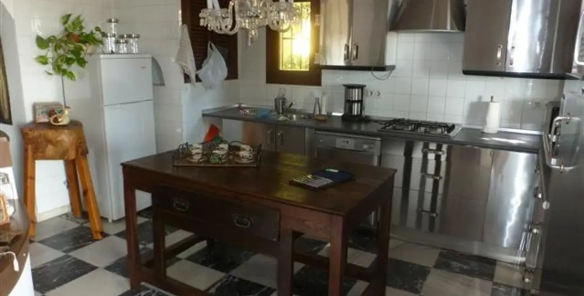 Venta de villa independiente en Estepona 10