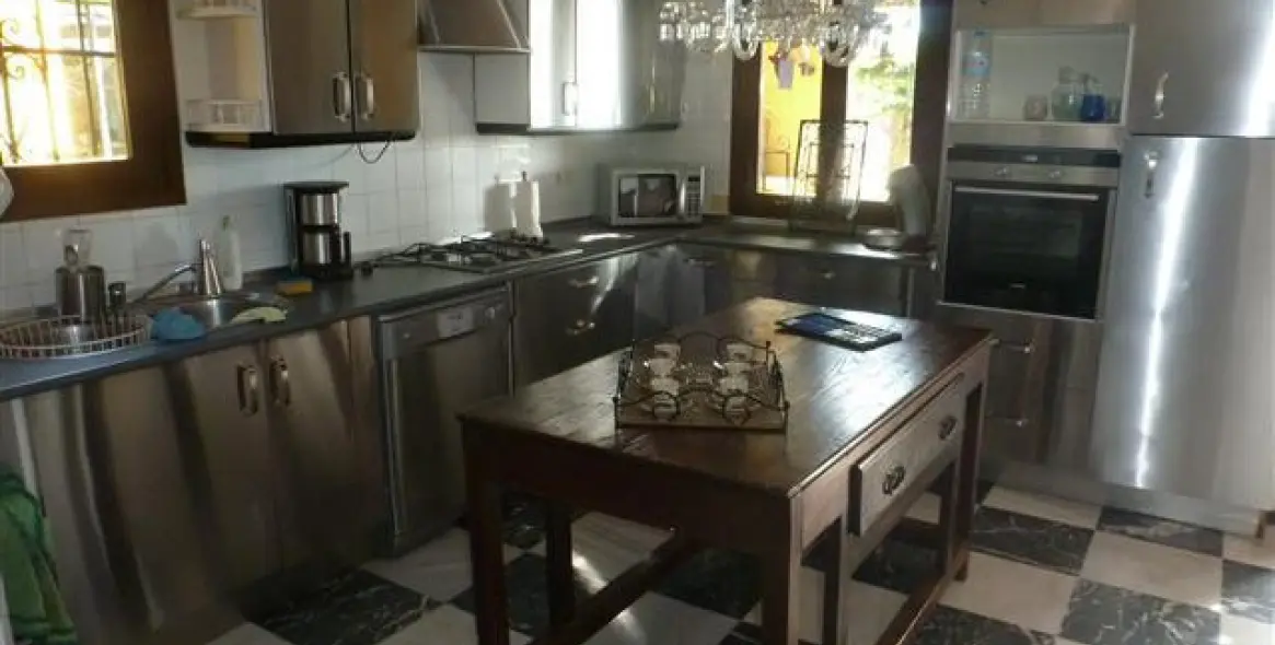 Venta de villa independiente en Estepona 14