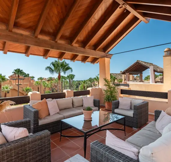 Venta de ático en San Pedro de Alcántara