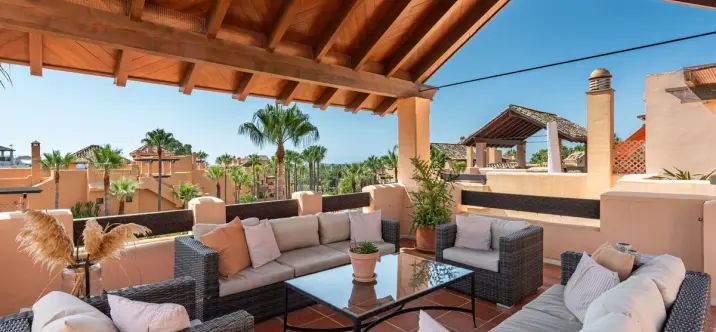 Venta de ático en San Pedro de Alcántara 2