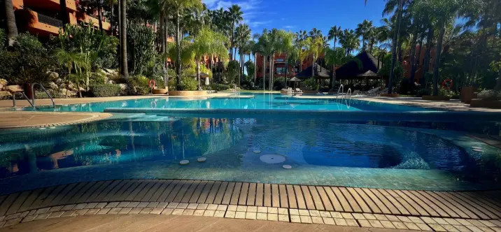 Long-term rent of penthouse duplex in Nueva Andalucía 1