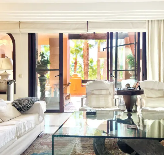 Long-term rent of penthouse duplex in Nueva Andalucía