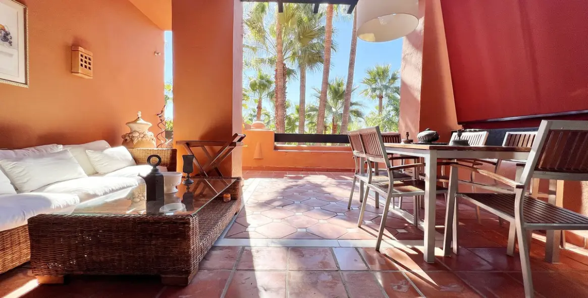 Long-term rent of penthouse duplex in Nueva Andalucía 10