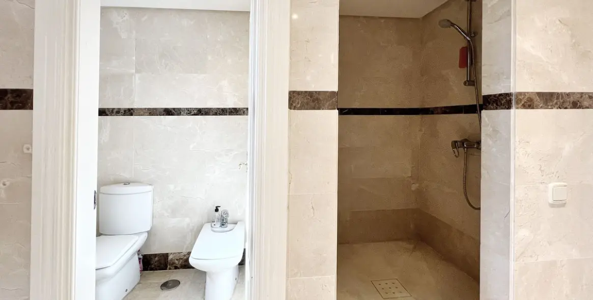 Long-term rent of penthouse duplex in Nueva Andalucía 13