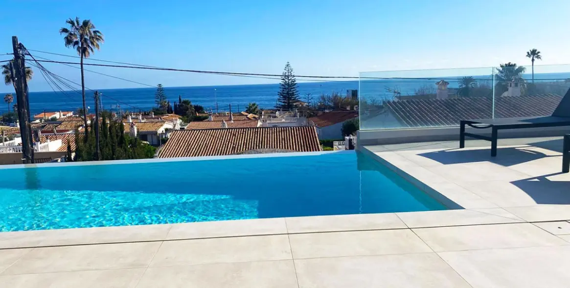 Venta de villa independiente en La Cala de Mijas 2