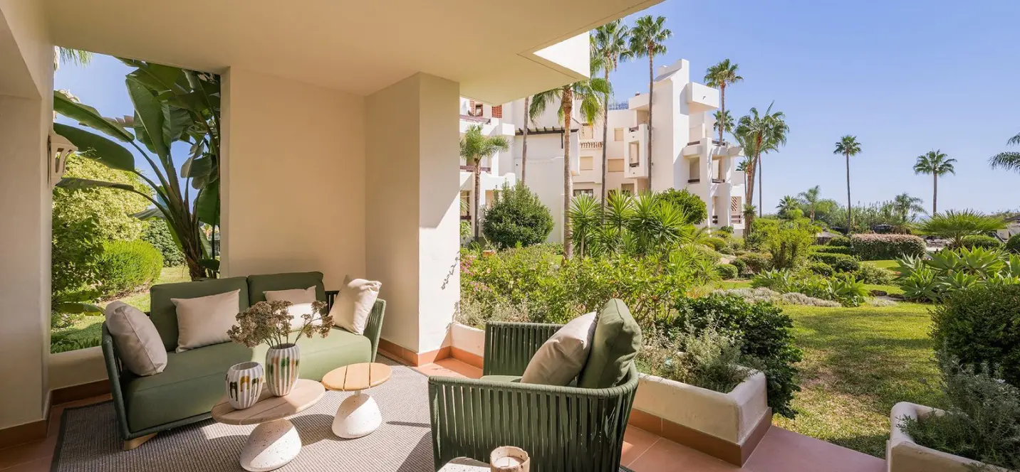 Sale of ground floor apartment in New Golden Mile 0