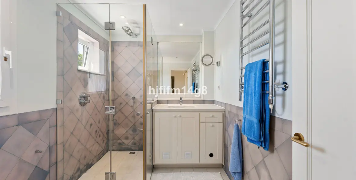 Sale of detached villa in Nueva Andalucía 21