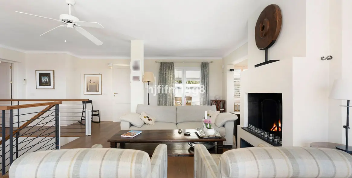 Sale of detached villa in Nueva Andalucía 24