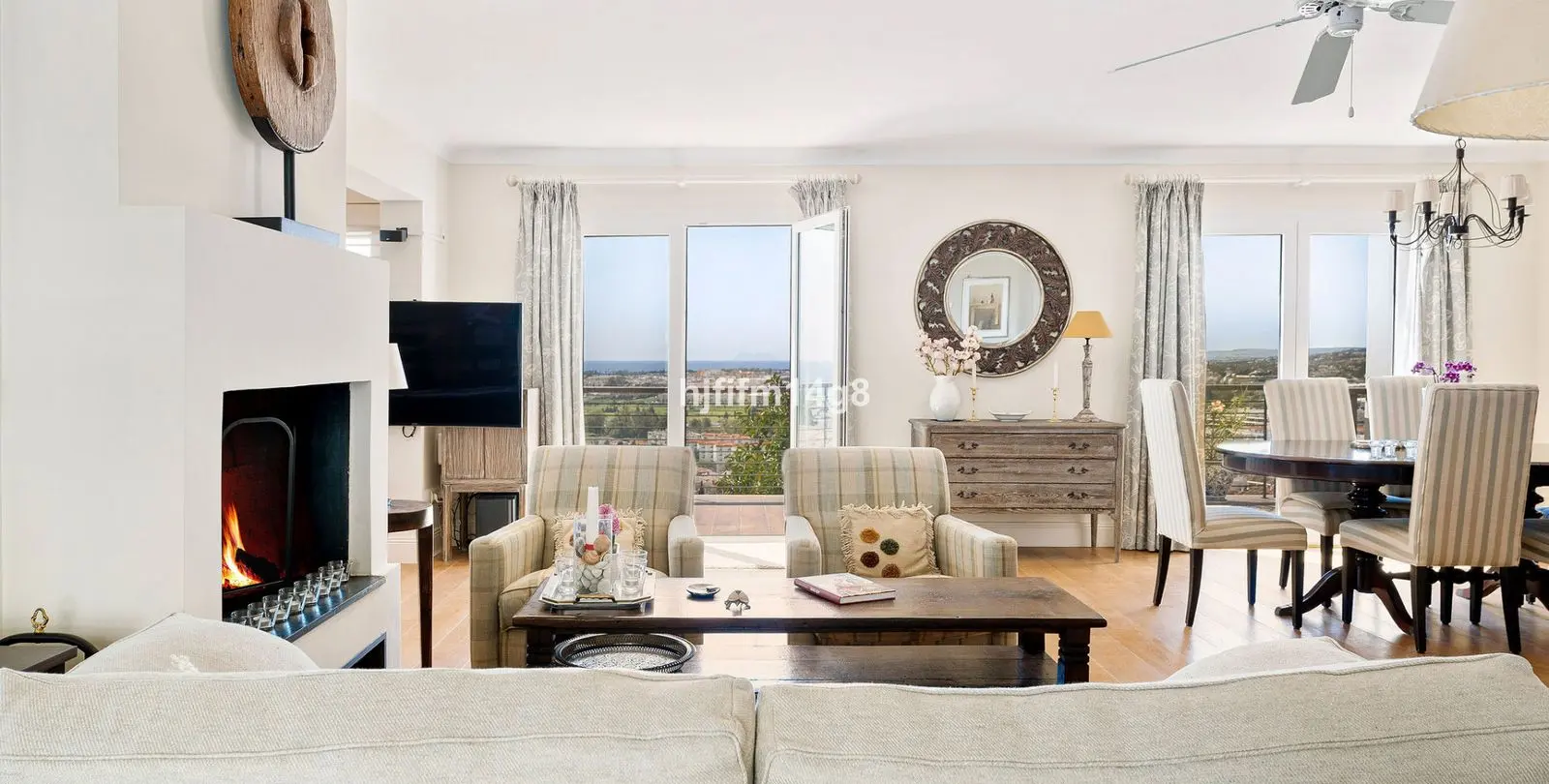 Venta de villa independiente en Nueva Andalucía 10