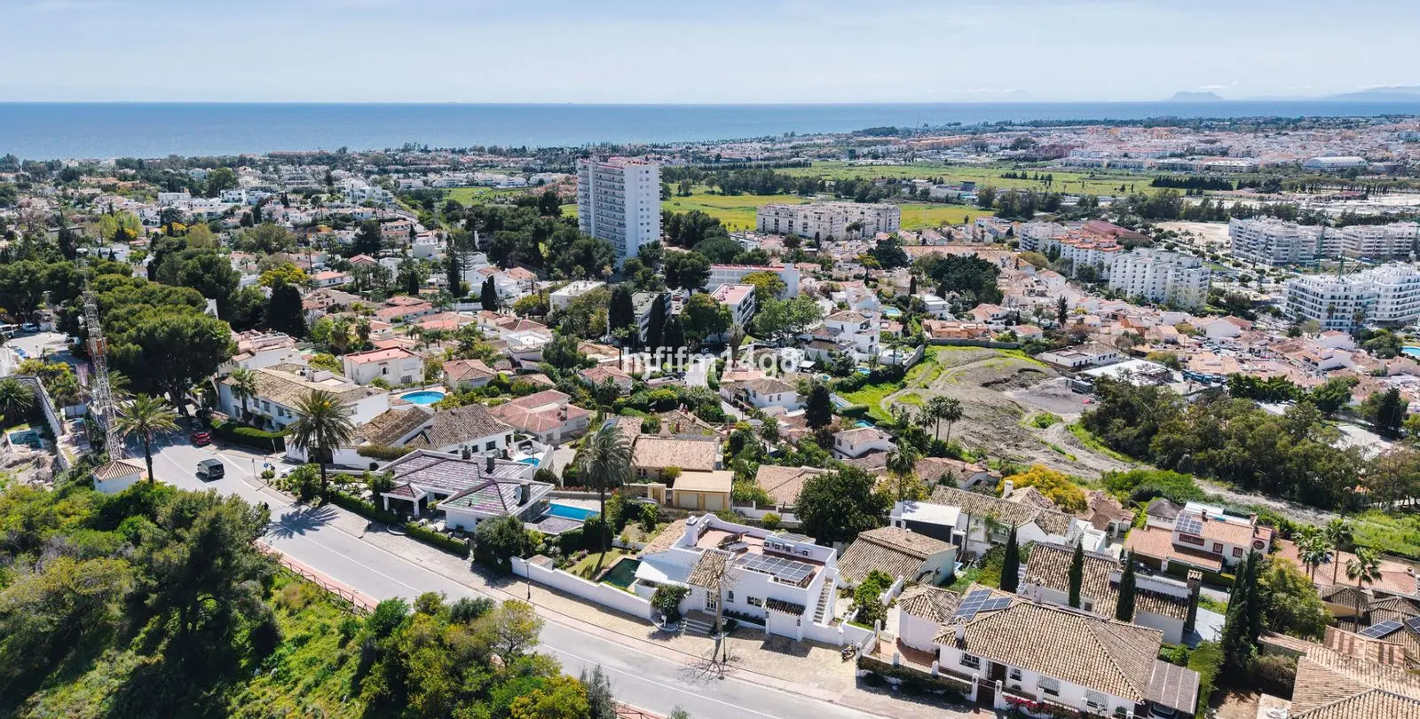 Venta de villa independiente en Nueva Andalucía 31