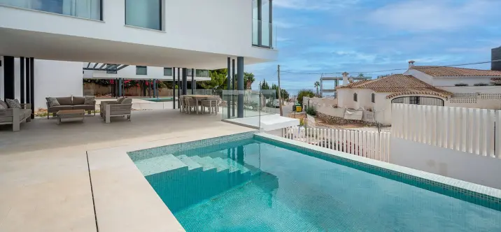 Venta de villa independiente en El Chaparral 2