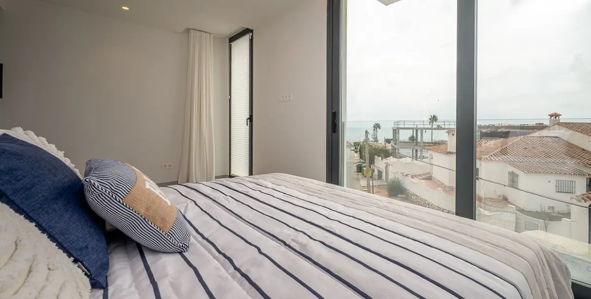 Venta de villa independiente en El Chaparral 19