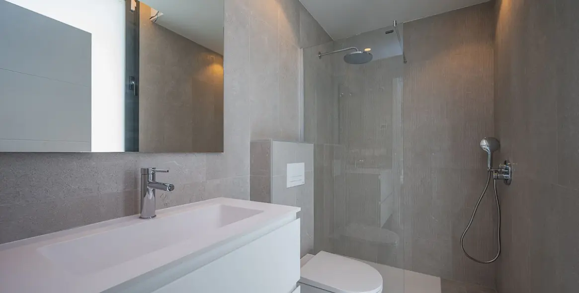 Venta de villa independiente en El Chaparral 23