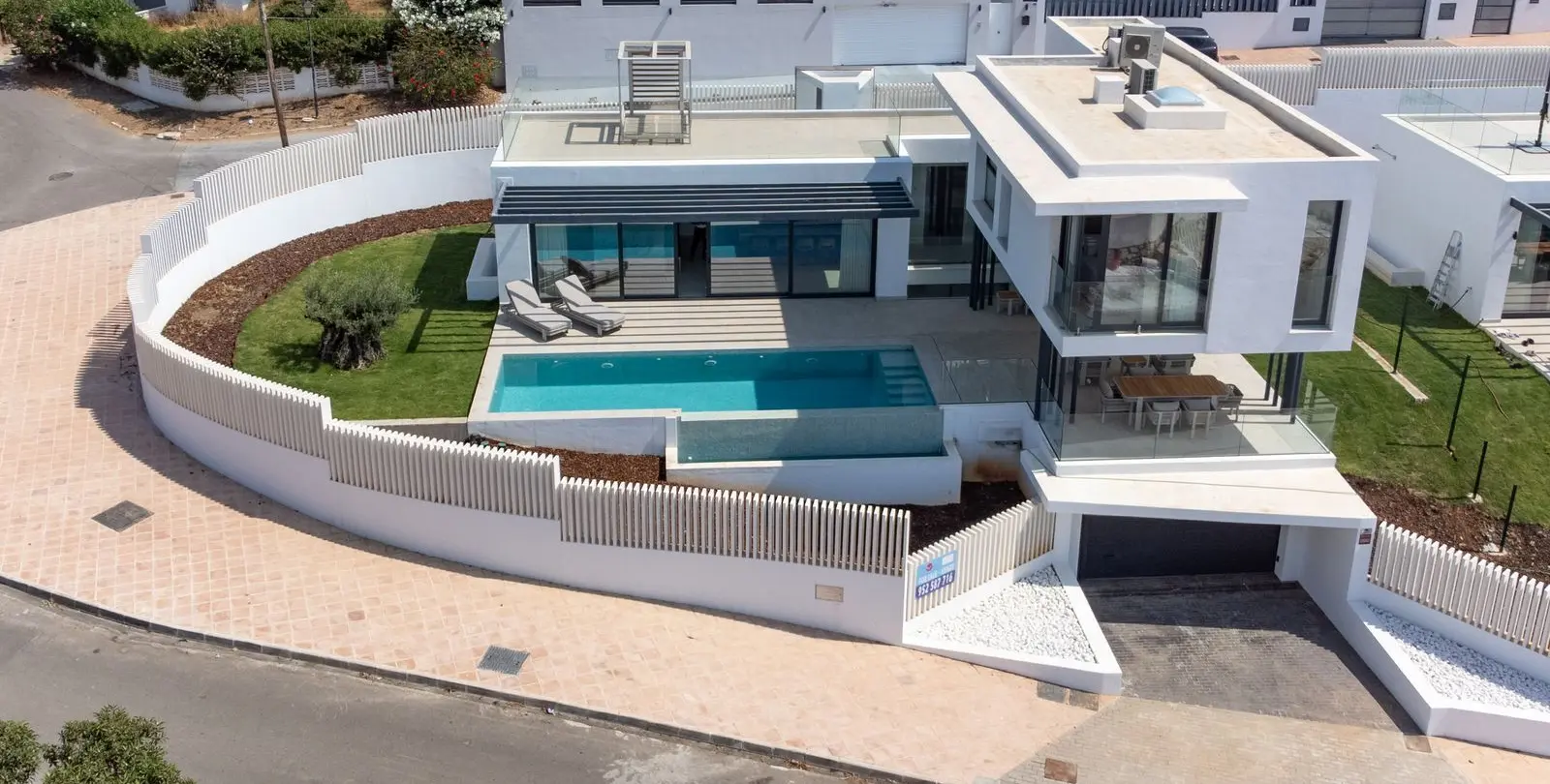 Venta de villa independiente en El Chaparral 1