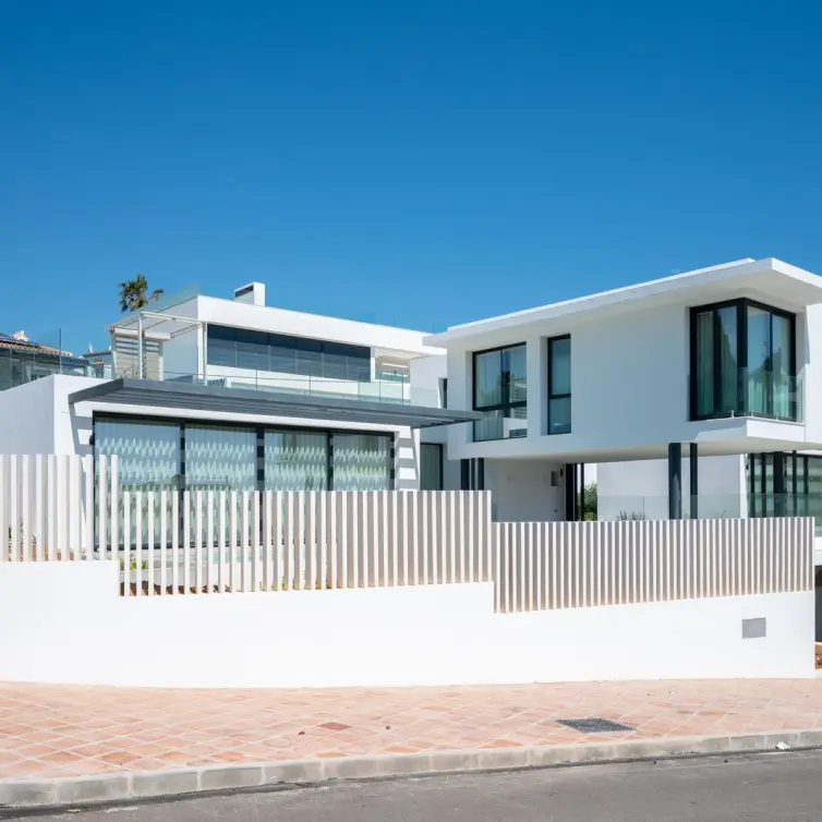 Venta de villa independiente en El Chaparral