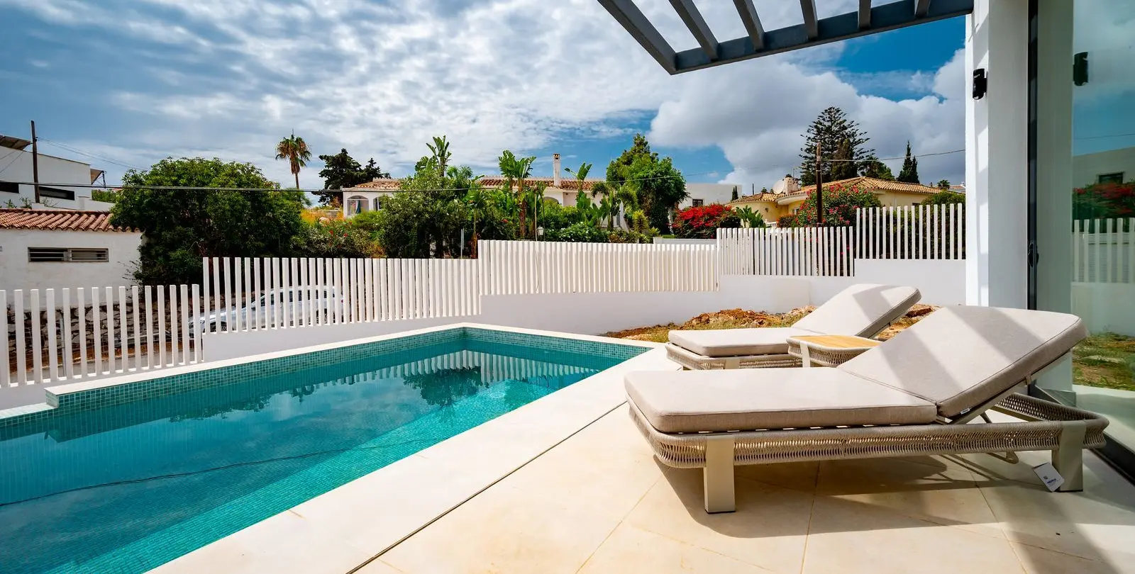 Venta de villa independiente en El Chaparral 13
