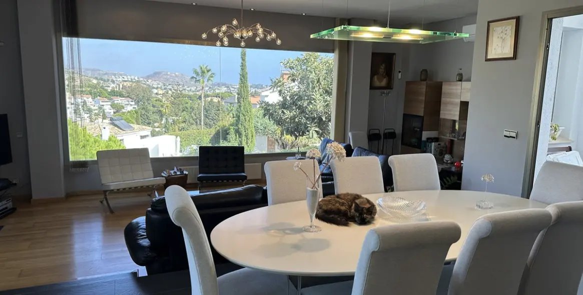 Sale of detached villa in Cerrado de Calderón 8