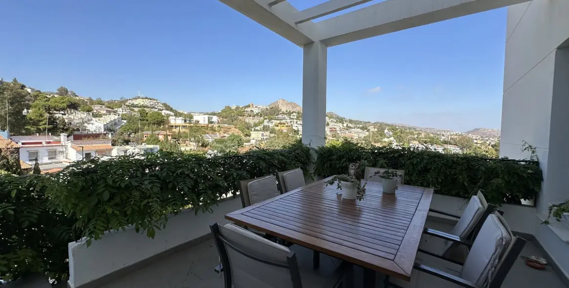 Sale of detached villa in Cerrado de Calderón 17