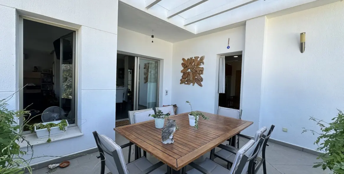Sale of detached villa in Cerrado de Calderón 19