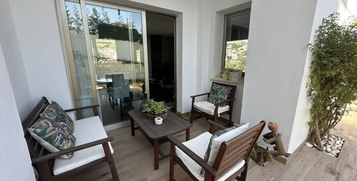Sale of detached villa in Cerrado de Calderón 21