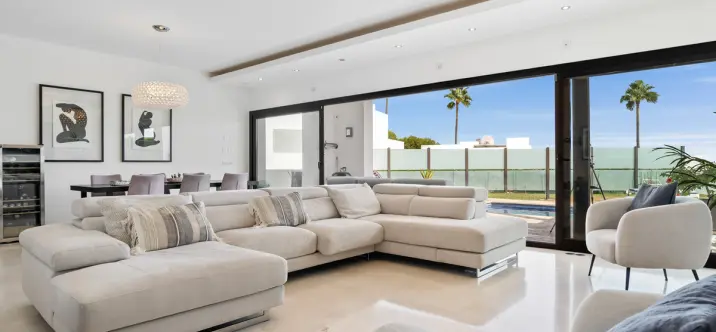 Oтдельно стоящая вилла R5135941 4