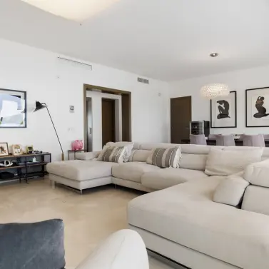 Long-term rent of detached villa in Benahavís