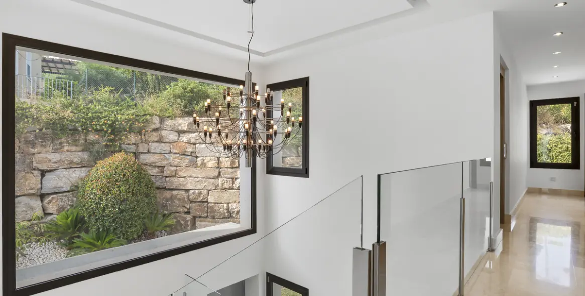 Продажа  отдельно стоящей виллы в Benahavís 22