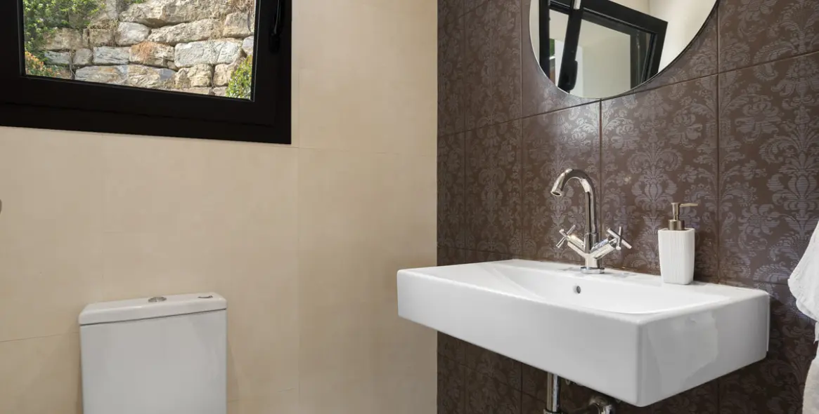 Продажа  отдельно стоящей виллы в Benahavís 30