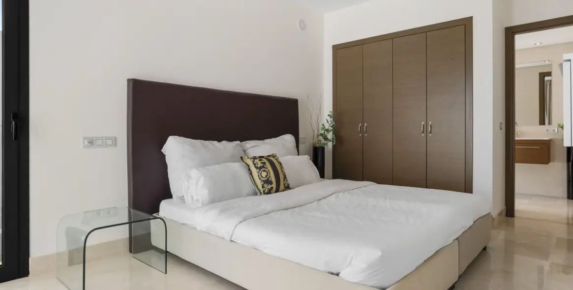 Продажа  отдельно стоящей виллы в Benahavís 36