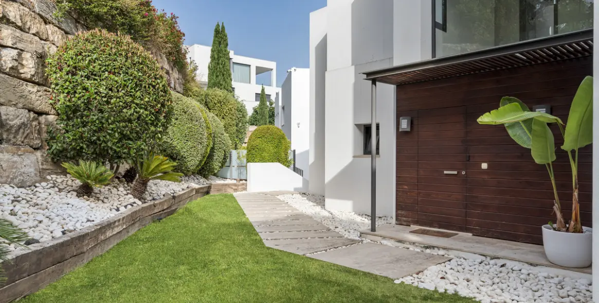 Продажа  отдельно стоящей виллы в Benahavís 44