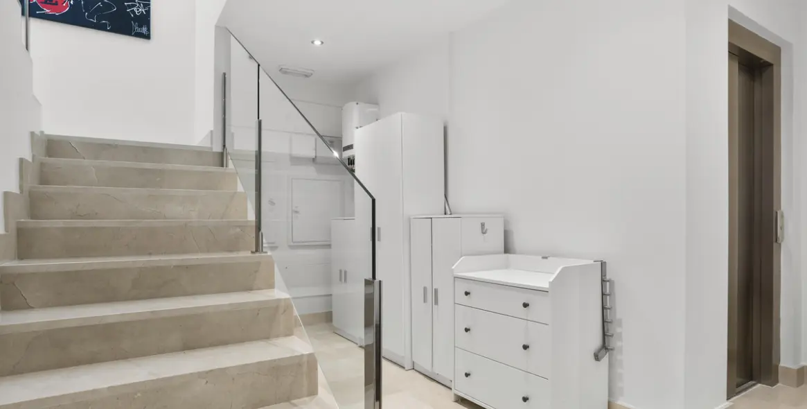 Продажа  отдельно стоящей виллы в Benahavís 45