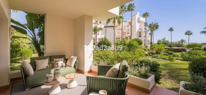 Sale of ground floor apartment in New Golden Mile 0