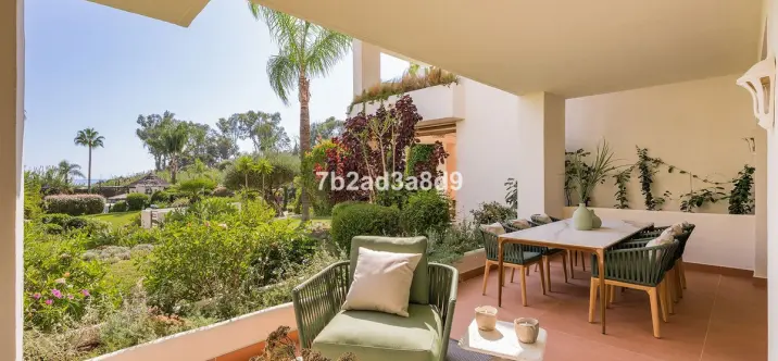 Sale of ground floor apartment in New Golden Mile 1