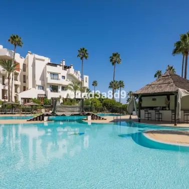 Sale of ground floor apartment in New Golden Mile