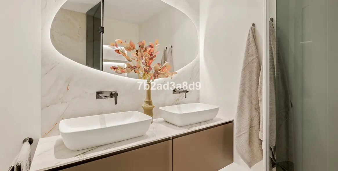 Sale of ground floor apartment in New Golden Mile 18