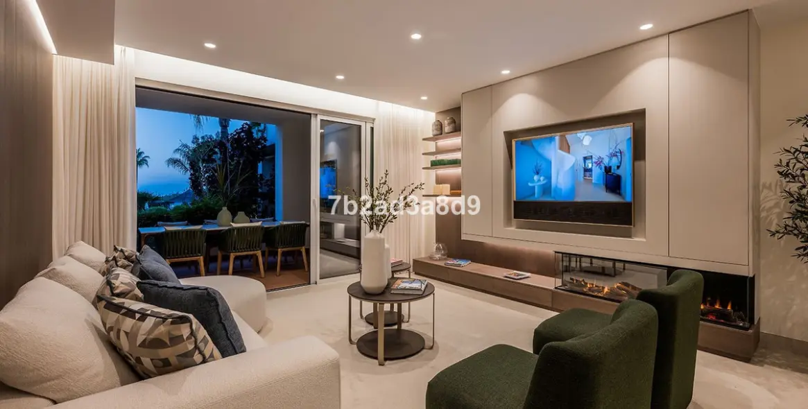 Sale of ground floor apartment in New Golden Mile 21