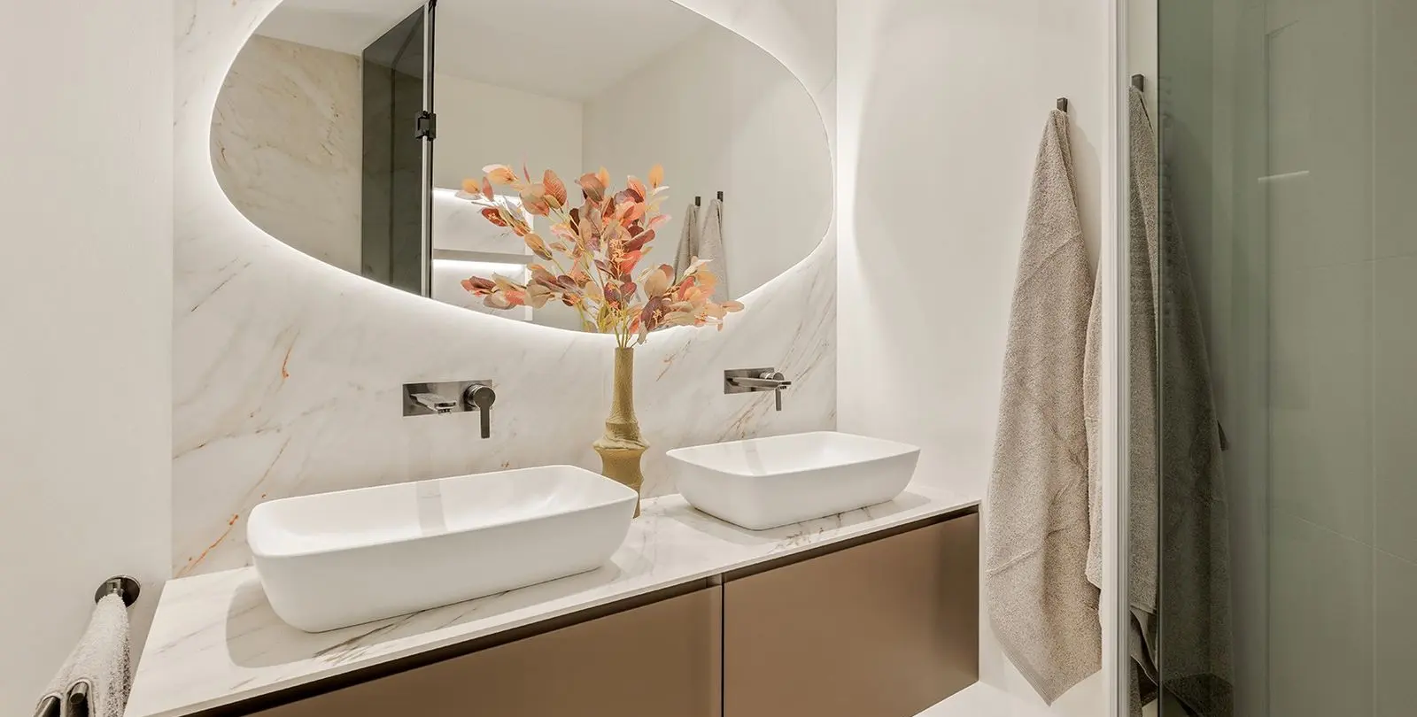 Sale of ground floor apartment in New Golden Mile 18