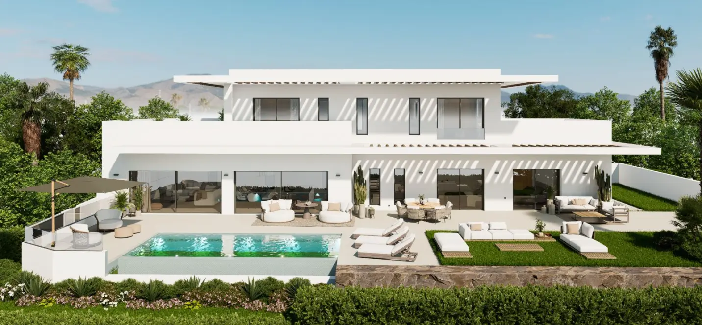 Sale of detached villa in Casares Playa 0