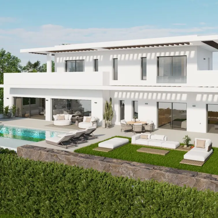 Sale of detached villa in Casares Playa