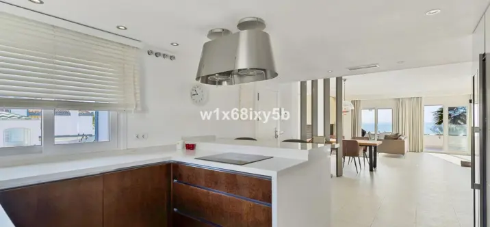 Penthouse R5196673 2