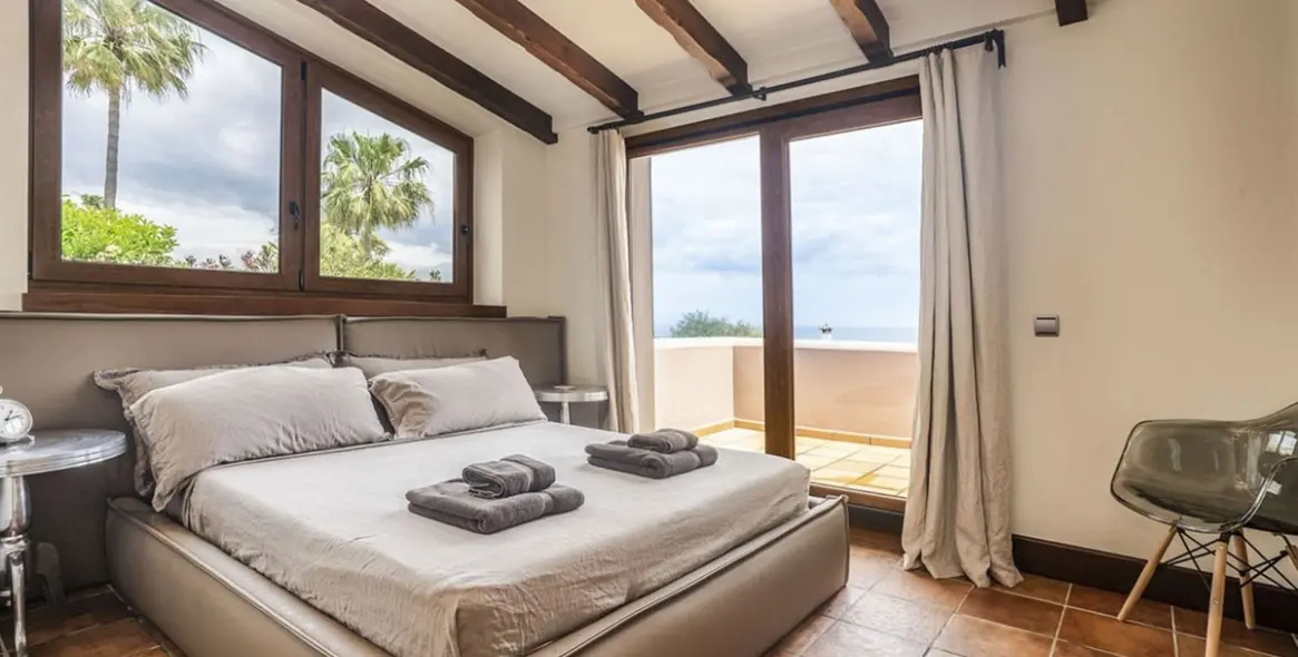 Продажа  отдельно стоящей виллы в La Alcaidesa 3