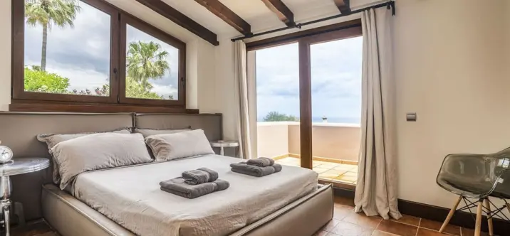 Продажа  отдельно стоящей виллы в La Alcaidesa 2