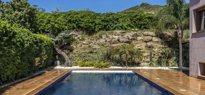 Продажа  отдельно стоящей виллы в La Alcaidesa 3